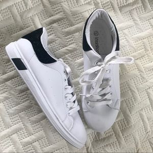 NWT White & black fashion sneakers from Nasty Gal